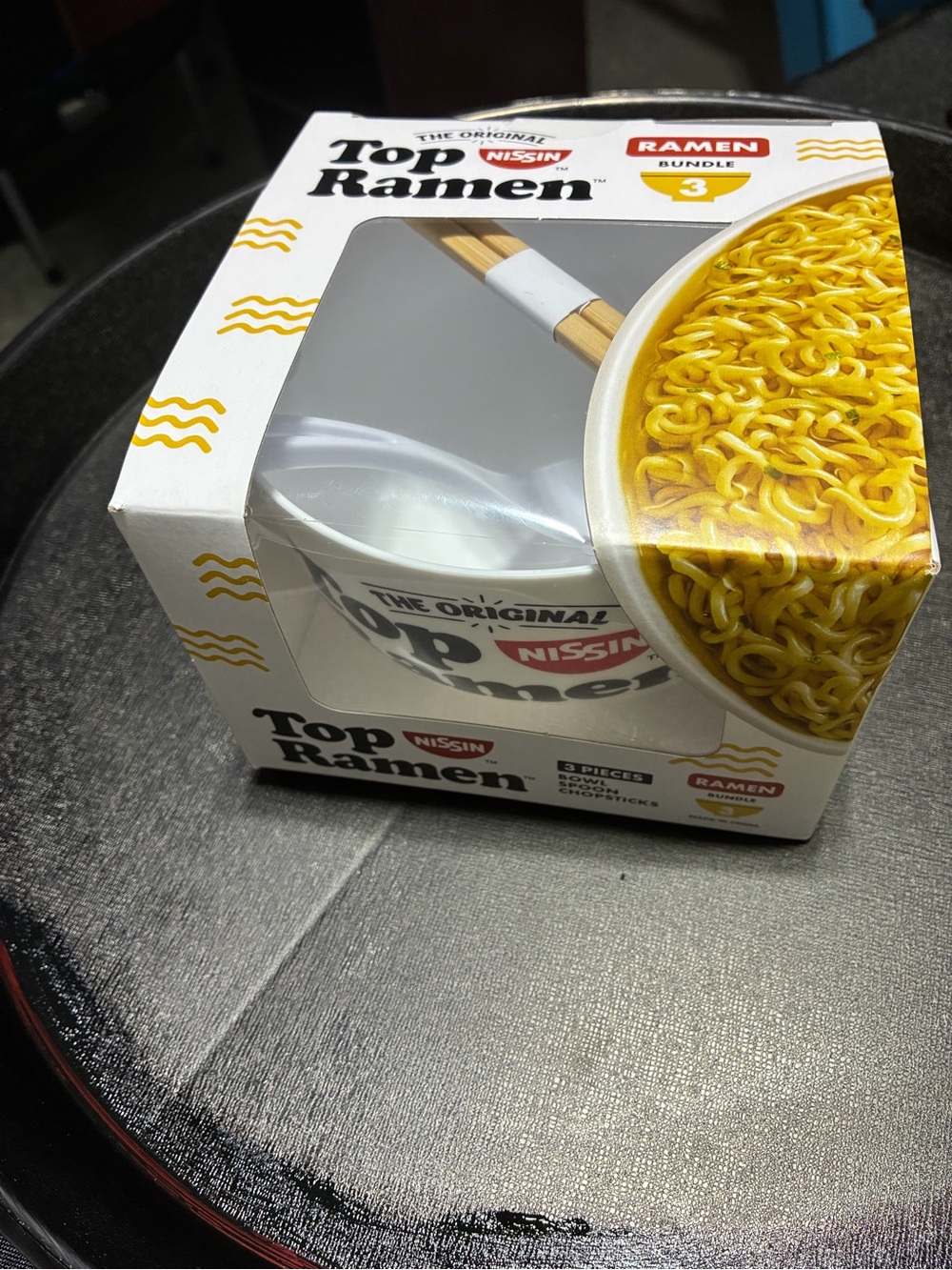 Top Ramen Bowl Set in White with Chopsticks bundle new in box